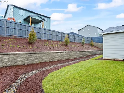 403 W 19th Street La Center WA 98629