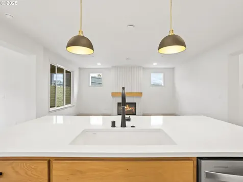 403 W 19th Street La Center WA 98629