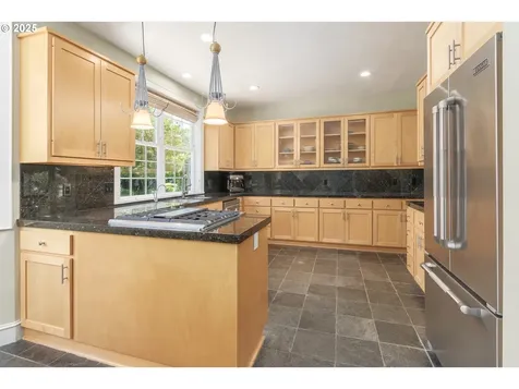 2808 Edgewater Drive Eugene OR 97401