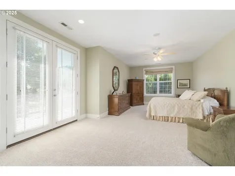 2808 Edgewater Drive Eugene OR 97401