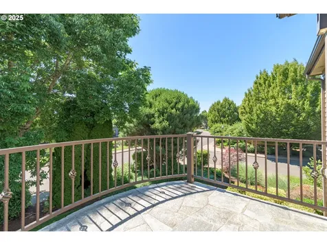 2808 Edgewater Drive Eugene OR 97401