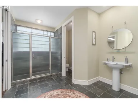 2808 Edgewater Drive Eugene OR 97401