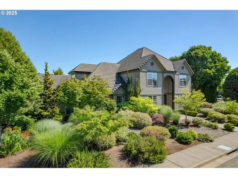 2808 Edgewater Drive Eugene OR 97401