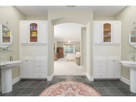 2808 Edgewater Drive Eugene OR 97401