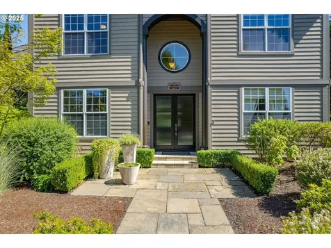2808 Edgewater Drive Eugene OR 97401