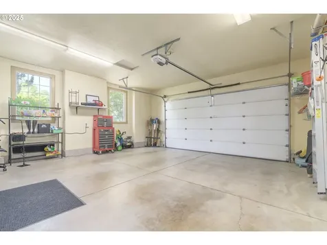 2808 Edgewater Drive Eugene OR 97401