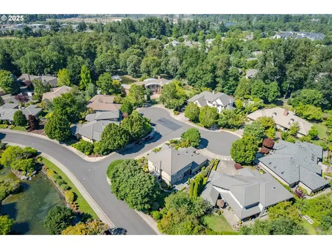 2808 Edgewater Drive Eugene OR 97401