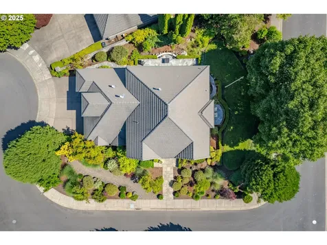 2808 Edgewater Drive Eugene OR 97401