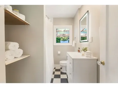 7724 SE 21st Avenue Portland OR 97202