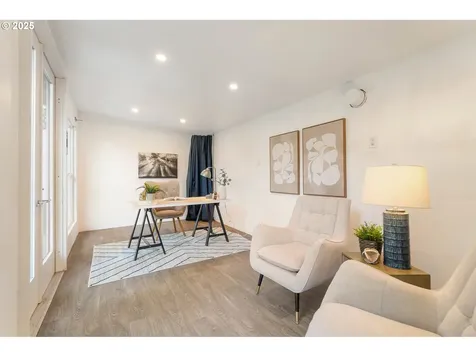 7724 SE 21st Avenue Portland OR 97202