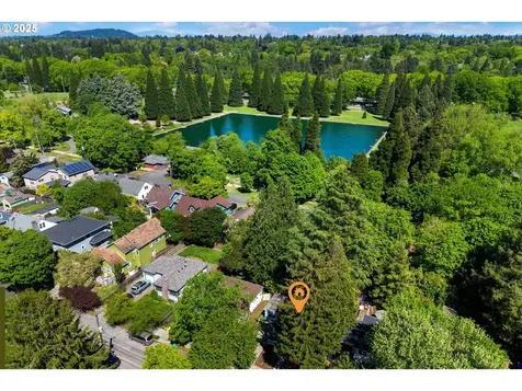 7724 SE 21st Avenue Portland OR 97202