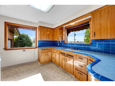 4211 NW Lavina Street Vancouver WA 98660
