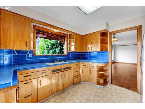 4211 NW Lavina Street Vancouver WA 98660