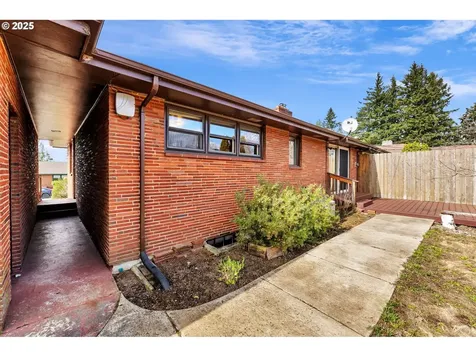 4211 NW Lavina Street Vancouver WA 98660