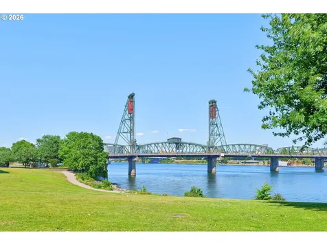 1710 S Harbor Way Portland OR 97201