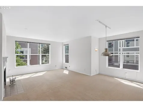 1710 S Harbor Way Portland OR 97201