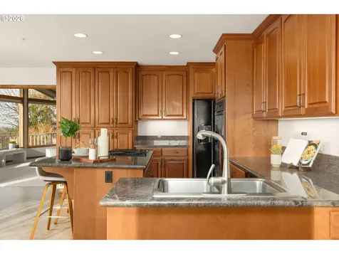 2369 Palisades Crest Drive Lake Oswego OR 97034