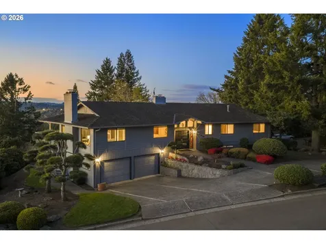 2369 Palisades Crest Drive Lake Oswego OR 97034