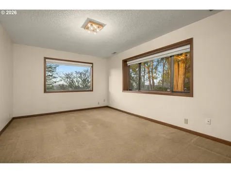 2369 Palisades Crest Drive Lake Oswego OR 97034