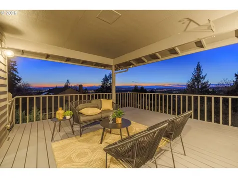 2369 Palisades Crest Drive Lake Oswego OR 97034