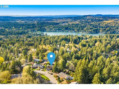 2369 Palisades Crest Drive Lake Oswego OR 97034