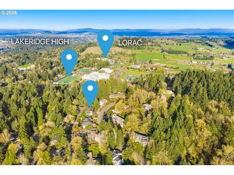 2369 Palisades Crest Drive Lake Oswego OR 97034