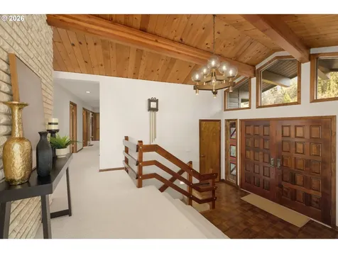 2369 Palisades Crest Drive Lake Oswego OR 97034