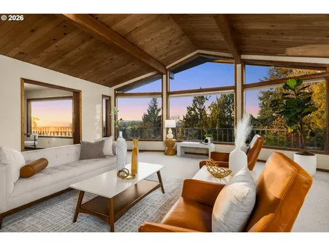 2369 Palisades Crest Drive Lake Oswego OR 97034