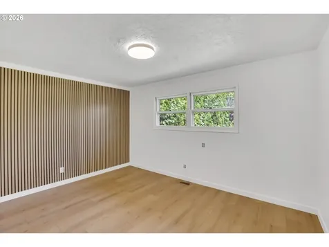 18135 SE Lincoln Street Portland OR 97233