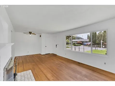 18135 SE Lincoln Street Portland OR 97233