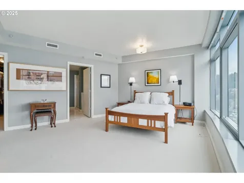 3601 S River Parkway Portland OR 97239