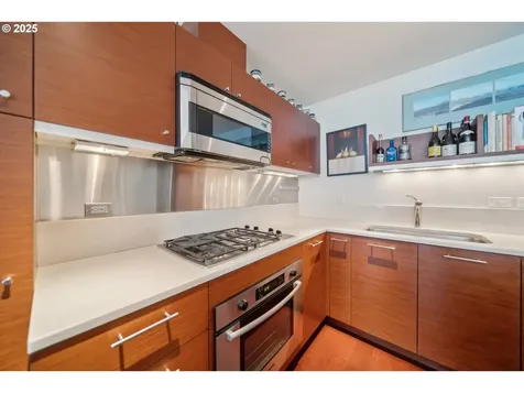3601 S River Parkway Portland OR 97239