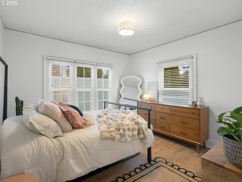 4725 NE 100th Avenue Portland OR 97220