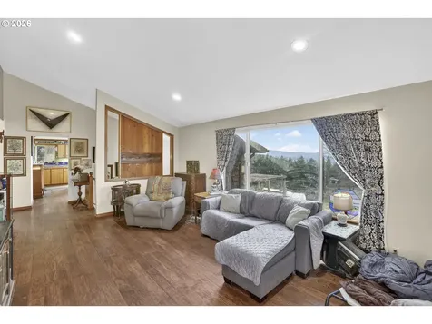 79372 Stewart Creek Road Clatskanie OR 97016