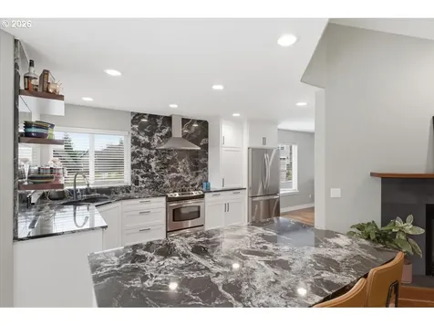 684 NW Jasper Street Dallas OR 97338