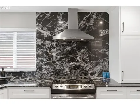 684 NW Jasper Street Dallas OR 97338