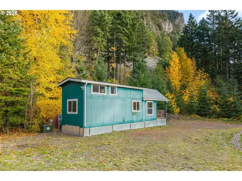 372 Wind Mountain Road Stevenson WA 98648