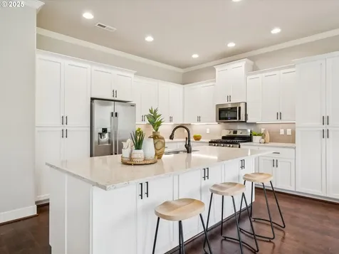 16841 SW Snowdale Street Beaverton OR 97007