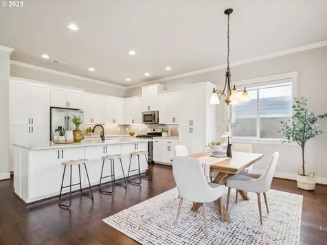 16841 SW Snowdale Street Beaverton OR 97007