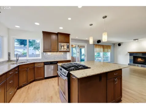 14943 Quinalt Court Oregon City OR 97045