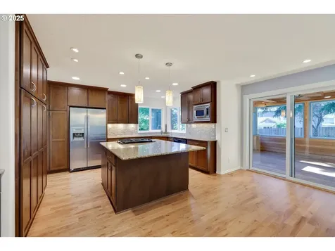 14943 Quinalt Court Oregon City OR 97045