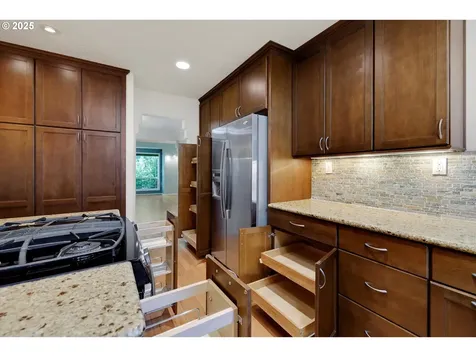 14943 Quinalt Court Oregon City OR 97045