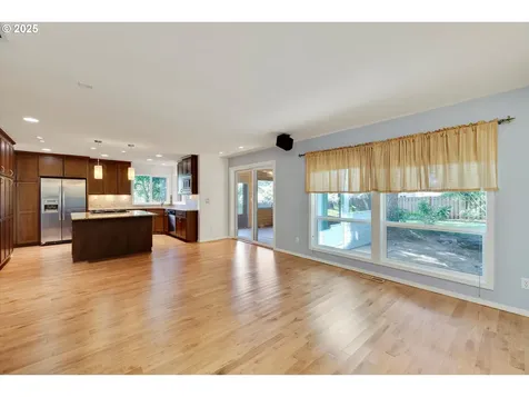14943 Quinalt Court Oregon City OR 97045