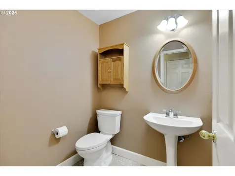 14943 Quinalt Court Oregon City OR 97045