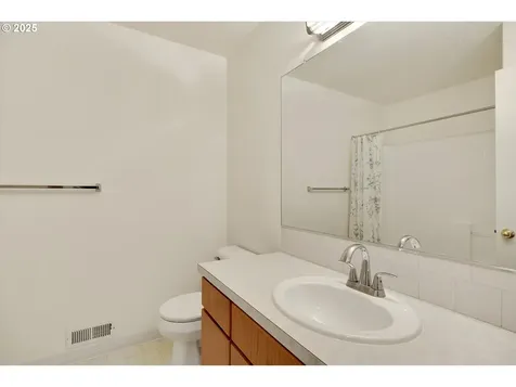14943 Quinalt Court Oregon City OR 97045