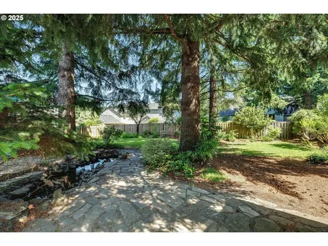 14943 Quinalt Court Oregon City OR 97045