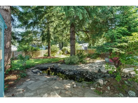 14943 Quinalt Court Oregon City OR 97045