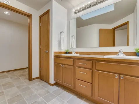 2683 Green Mountain Road Kalama WA 98625