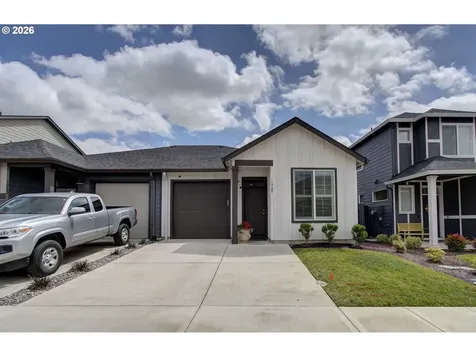 1949 NW 19th Court Battle Ground WA 98604