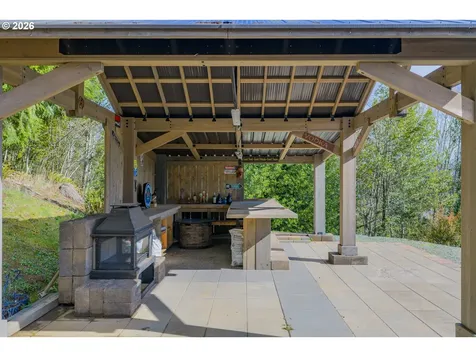 1561 N Laurel Street Coquille OR 97423